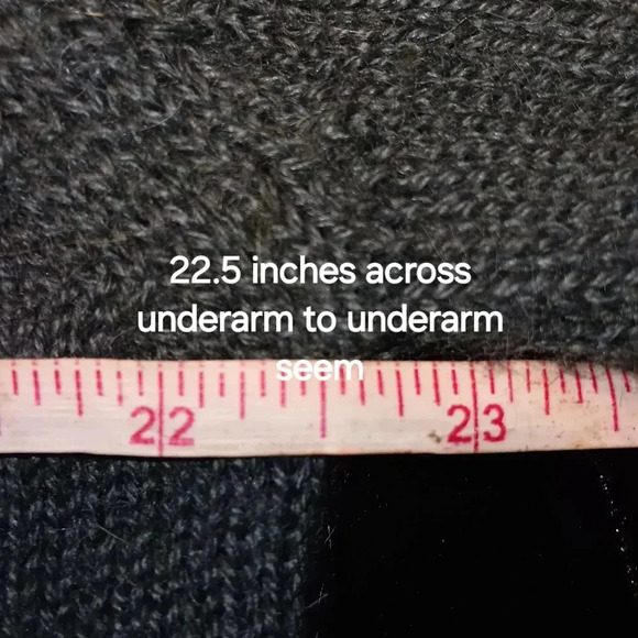 Men's 100% Peruvian Alpaca Round Neck Sweater Dark Grey Herringbone Stitch SZ M - Picture 11 of 12